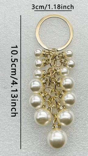 Elegant Teardrop Pendant Charm