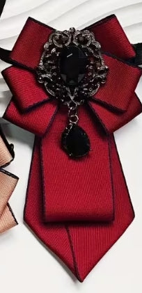 Classic Short Neck Bowtie with Brooch