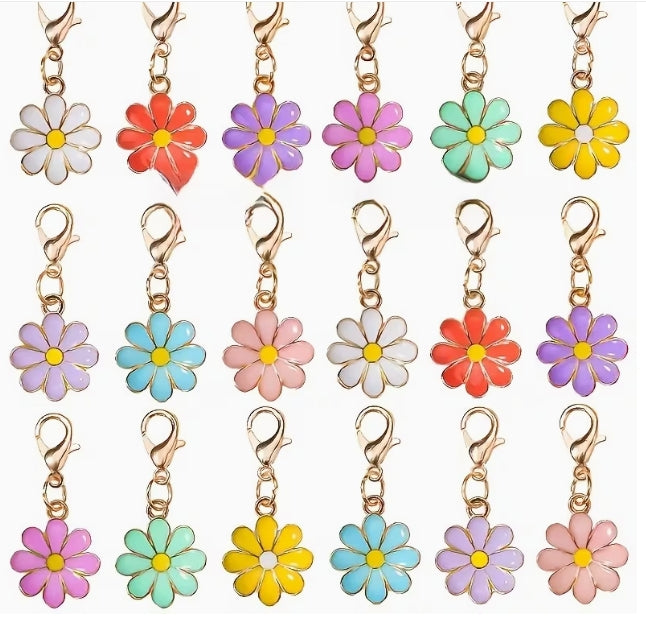 Daisy Flower keychain Charm