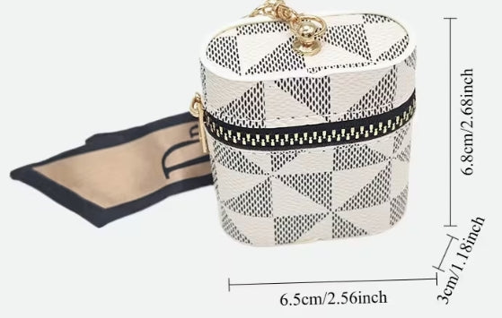 Key Change Storage Case with Scarf