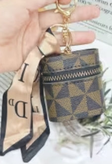 Key Change Storage Case with Scarf