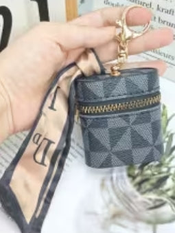 Key Change Storage Case with Scarf