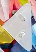 Triangle Document Clips