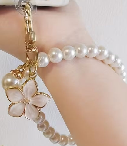 White Pearl Pendant Set