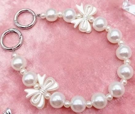 Pearl And Bow Lanyard
