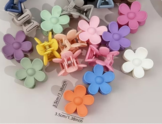 Mini Flower Claw Clip