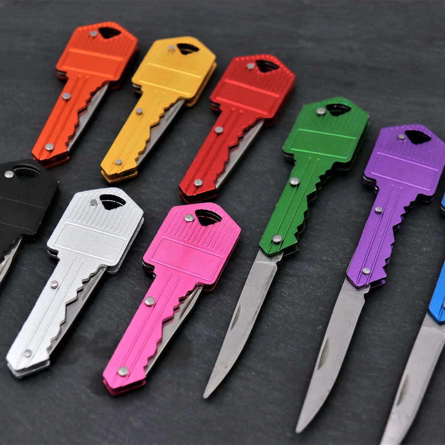 Folding key shape box cutter